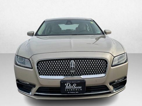 Used 2017 Lincoln Continental Select w/ Climate Package image 2