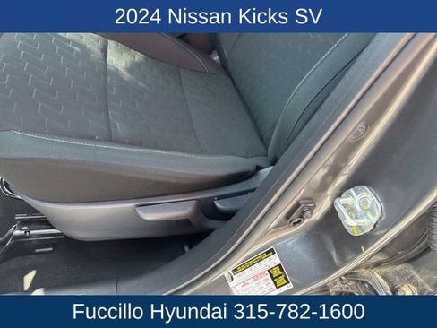 Used 2024 Nissan Kicks SV image 18