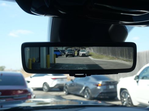 Used 2022 Jeep Grand Cherokee Overland w/ Luxury Tech Group IV image 24