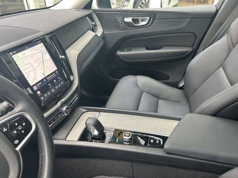 Certified 2025 Volvo XC60 B5 Plus w/ Climate Package AWD/4WD image 19