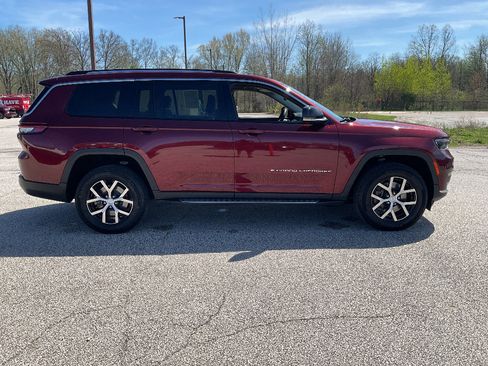 Used 2023 Jeep Grand Cherokee L Limited image 4