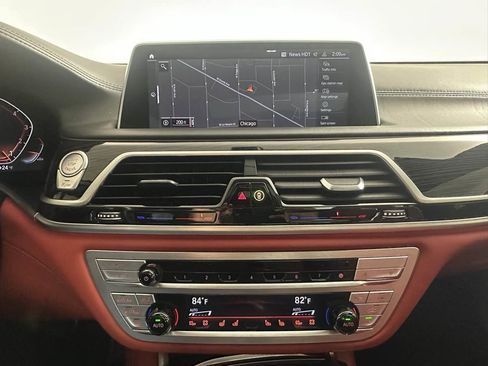 Used 2022 BMW 750i xDrive 750i xDrive w/ Executive Package image 39