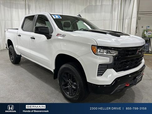 Used 2023 Chevrolet Silverado 1500 LT Trail Boss w/ Protection Package AWD/4WD image 2