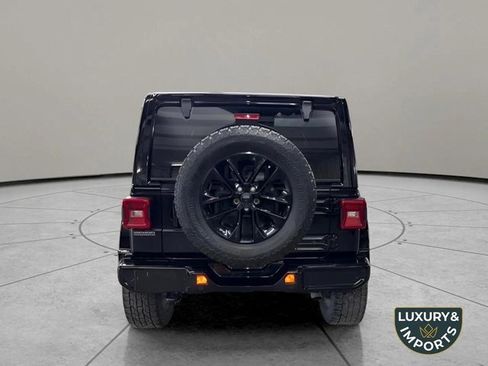 Used 2021 Jeep Wrangler Unlimited Sahara image 5