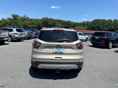 Used 2017 Ford Escape Titanium AWD/4WD image 5