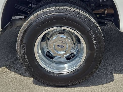 Used 2026 Ford F350 Platinum AWD/4WD image 7