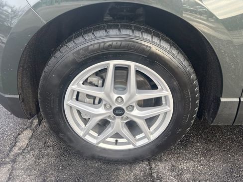 Used 2024 Ford Edge SEL w/ Convenience Package image 17