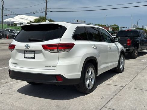 Used 2018 Toyota Highlander Limited Platinum AWD/4WD image 15