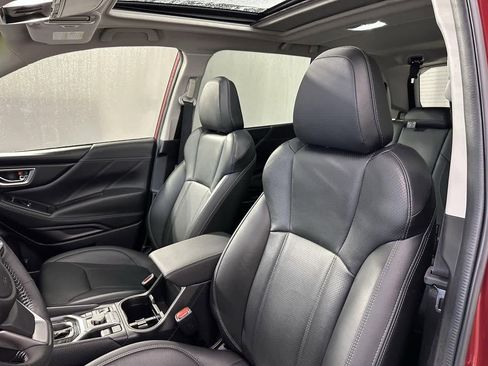 Used 2020 Subaru Forester Touring image 10