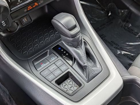 Used 2025 Toyota RAV4 LE image 19
