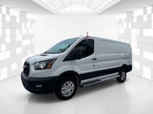 Used 2025 Ford Transit 250 Low Roof w/ Exterior Upgrade Package RWD image 3