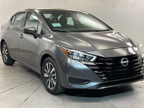 Used 2025 Nissan Versa SV w/ Trunk Package FWD image 7