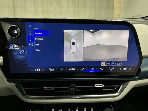 New 2026 Chevrolet Equinox EV LT AWD/4WD image 19