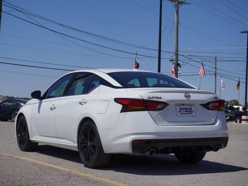 Used 2024 Nissan Altima 2.5 SR FWD image 5