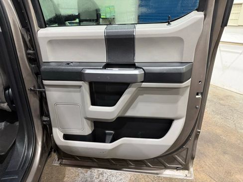 Used 2018 Ford F250 XLT w/ Snow Plow Prep Package image 23