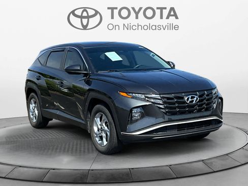 Used 2023 Hyundai Tucson SE image 8