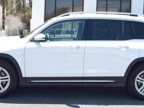 Used 2020 Mercedes-Benz GLB 250 4MATIC image 6