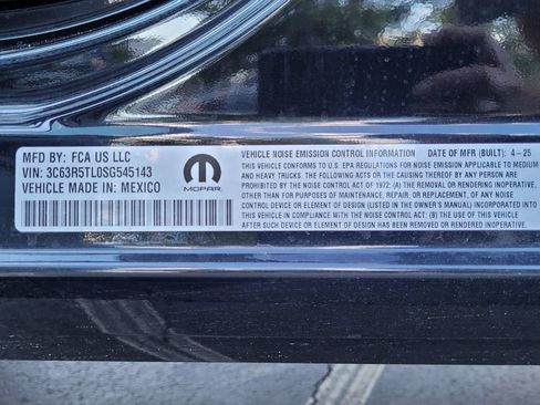 New 2025 RAM 2500 Limited AWD/4WD image 16