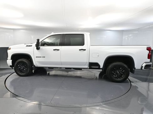 Used 2024 Chevrolet Silverado 2500 LTZ w/ LTZ Plus Package image 11