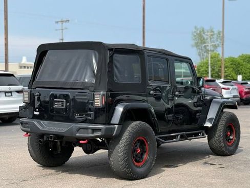 Used 2016 Jeep Wrangler Unlimited Rubicon AWD/4WD image 38