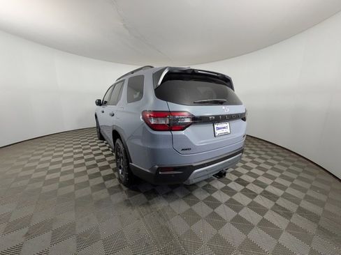 New 2025 Honda Pilot TrailSport image 13