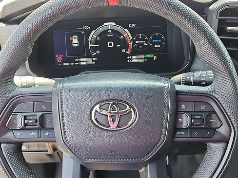 Used 2025 Toyota Sequoia TRD Pro AWD/4WD image 15