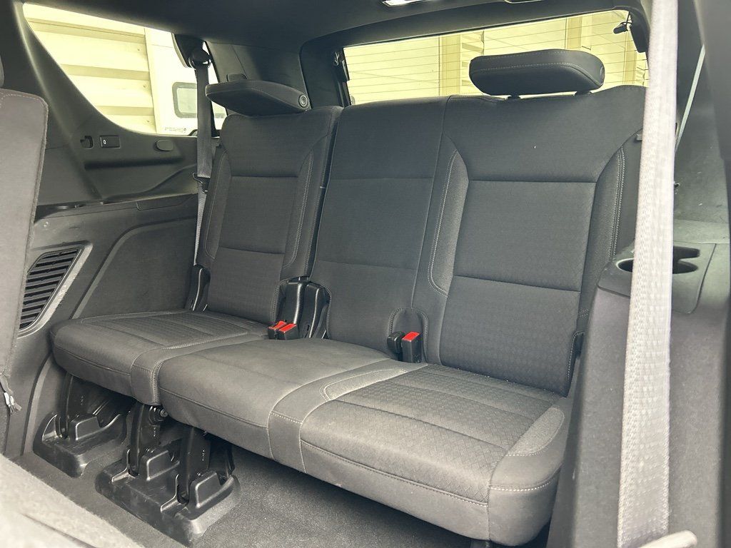 Used 2024 GMC Yukon SLE AWD/4WD image 15