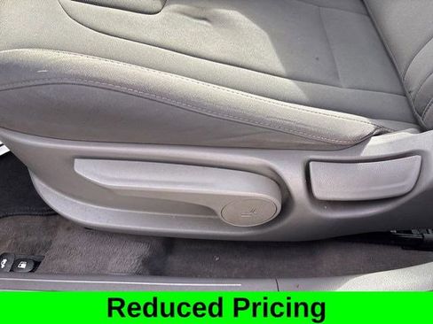 Used 2023 Hyundai Elantra SEL image 12