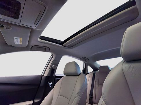 Used 2023 Honda Accord Touring image 14