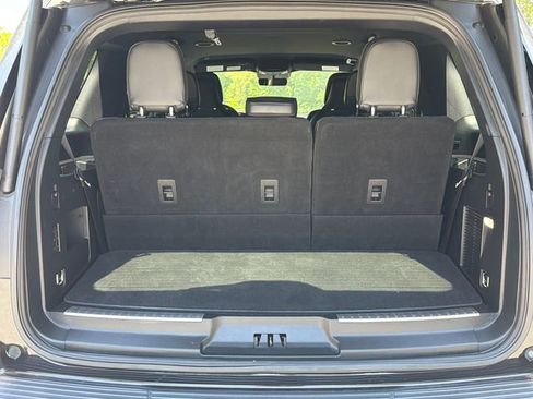 Used 2019 Lincoln Navigator Select w/ Cargo Package RWD image 20