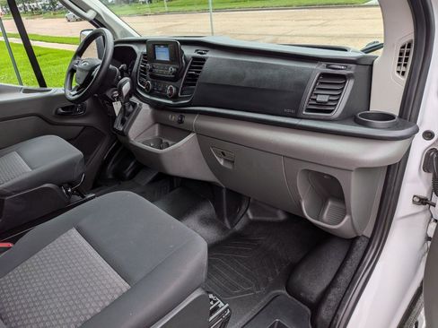 Used 2024 Ford Transit 250 Low Roof w/ Exterior Upgrade Package RWD image 18
