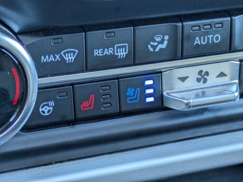 Used 2024 Ford Expedition Max Limited AWD/4WD image 28
