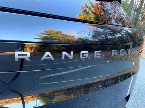 Used 2024 Land Rover Range Rover Sport SE image 29