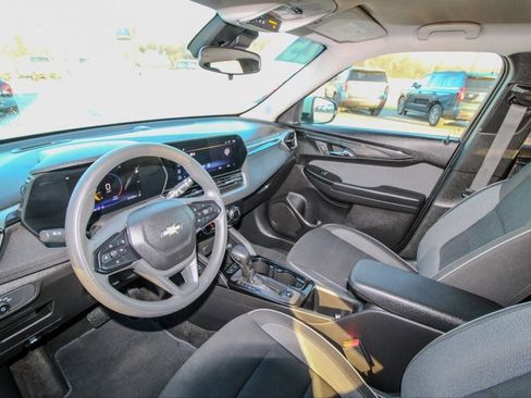 Used 2025 Chevrolet TrailBlazer LT image 15