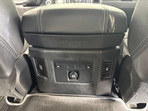 Used 2017 RAM 1500 Limited AWD/4WD image 38