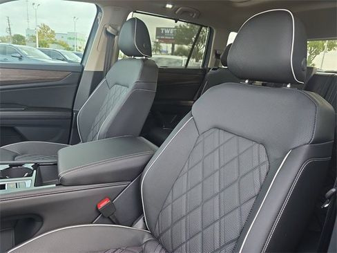 New 2026 Volkswagen Atlas SEL Premium R-Line image 20
