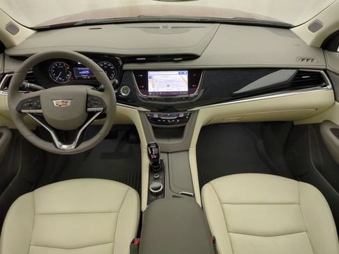 Certified 2024 Cadillac XT6 Premium Luxury w/ LPO, Floor Liner Package AWD/4WD image 24