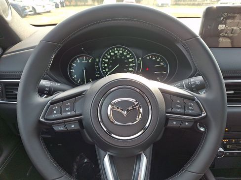 New 2025 MAZDA CX-5 Signature image 11