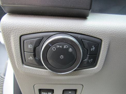 Used 2019 Ford F150 XLT w/ Equipment Group 302A Luxury AWD/4WD image 12