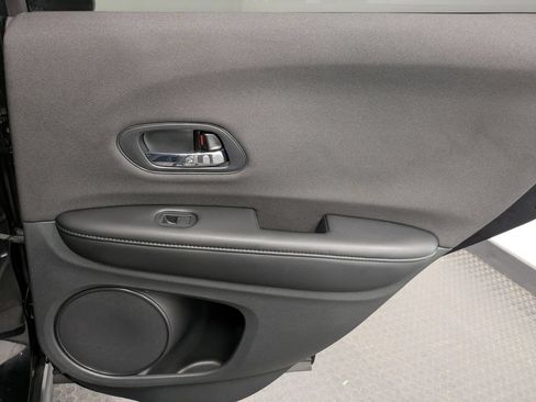 Used 2022 Honda HR-V LX image 25