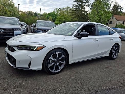 Used 2025 Honda Civic Sport Touring image 3