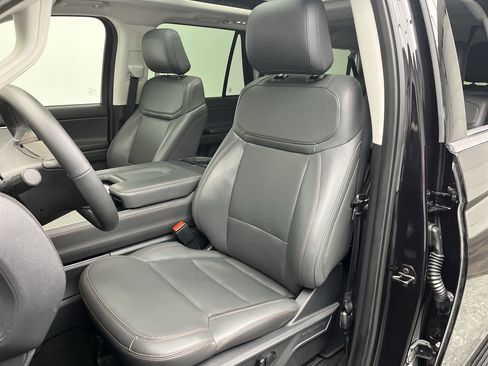 Certified 2025 Ford Expedition Max Active image 12