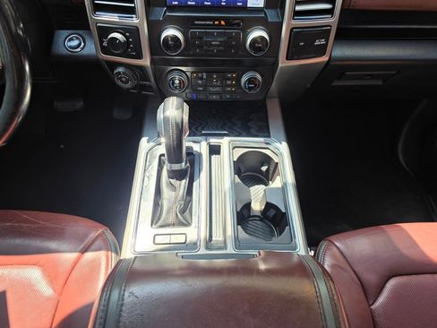 Used 2019 Ford F150 Platinum w/ Equipment Group 701A Luxury AWD/4WD image 27