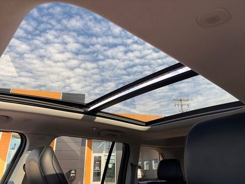 Certified 2024 Jeep Grand Cherokee Limited image 52