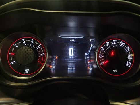 Used 2019 Dodge Challenger SXT RWD image 23