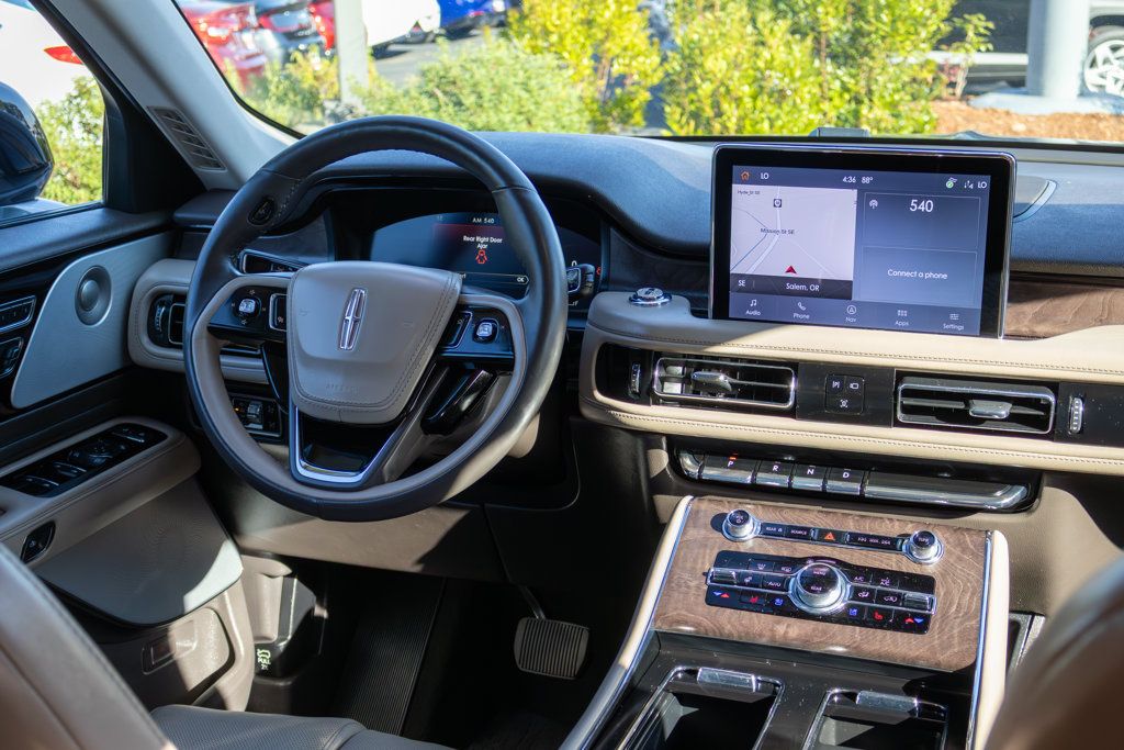 Used 2024 Lincoln Aviator Reserve w/ Equipment Group 201A AWD/4WD image 11