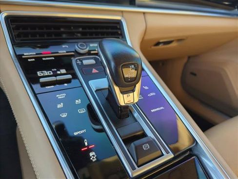 Used 2018 Porsche Panamera 4 AWD/4WD image 22