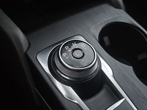 Used 2024 Ford Escape ST-Line image 23