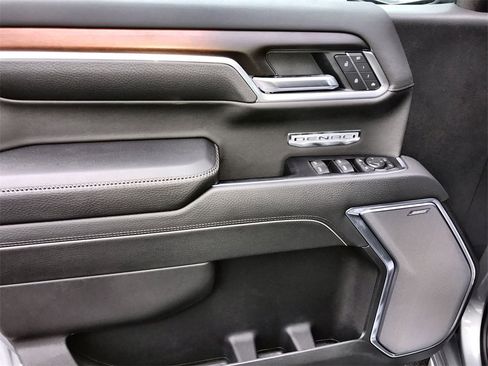 New 2026 GMC Sierra 1500 Denali image 13