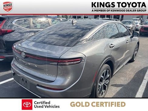 Used 2023 Toyota Crown AWD/4WD image 8